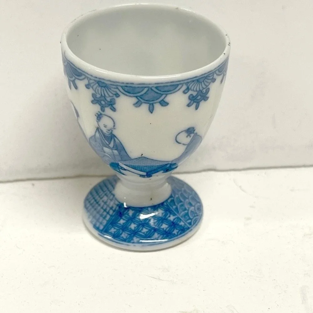 Vintage Blue & White Porcelain Pedestal Egg Cup (Chinoiserie Style)